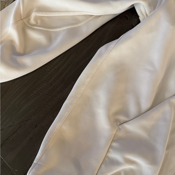 lululemon athletica White Jacket - Picture 3 of 5